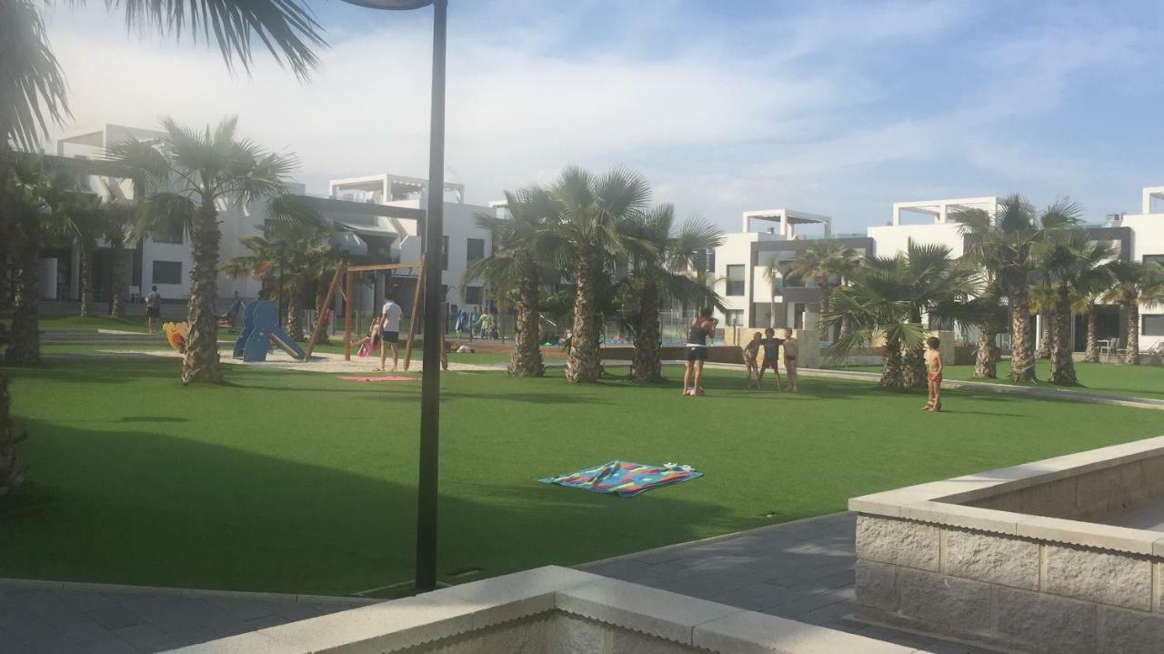 Apartment Oasisbeach La Zenia Orihuela Exterior photo