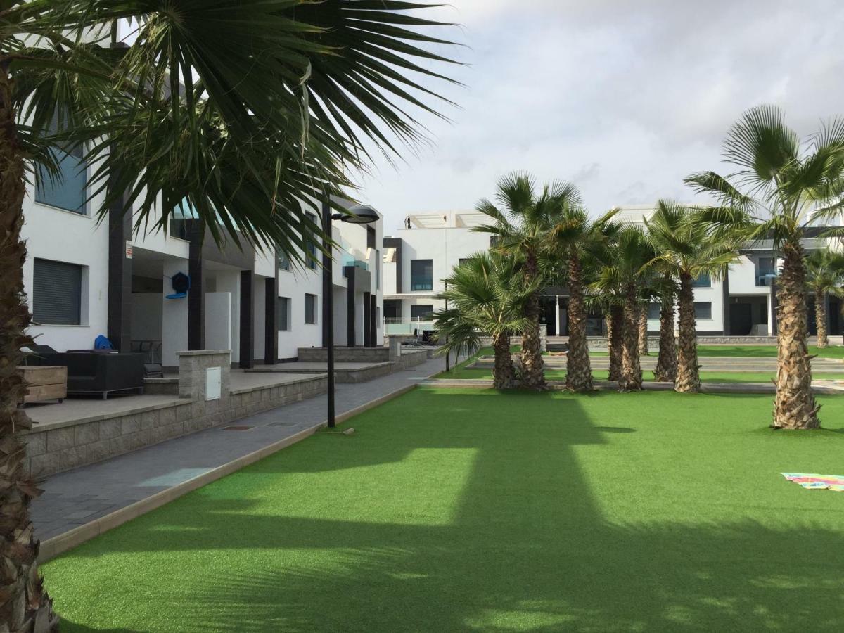Apartment Oasisbeach La Zenia Orihuela Exterior photo