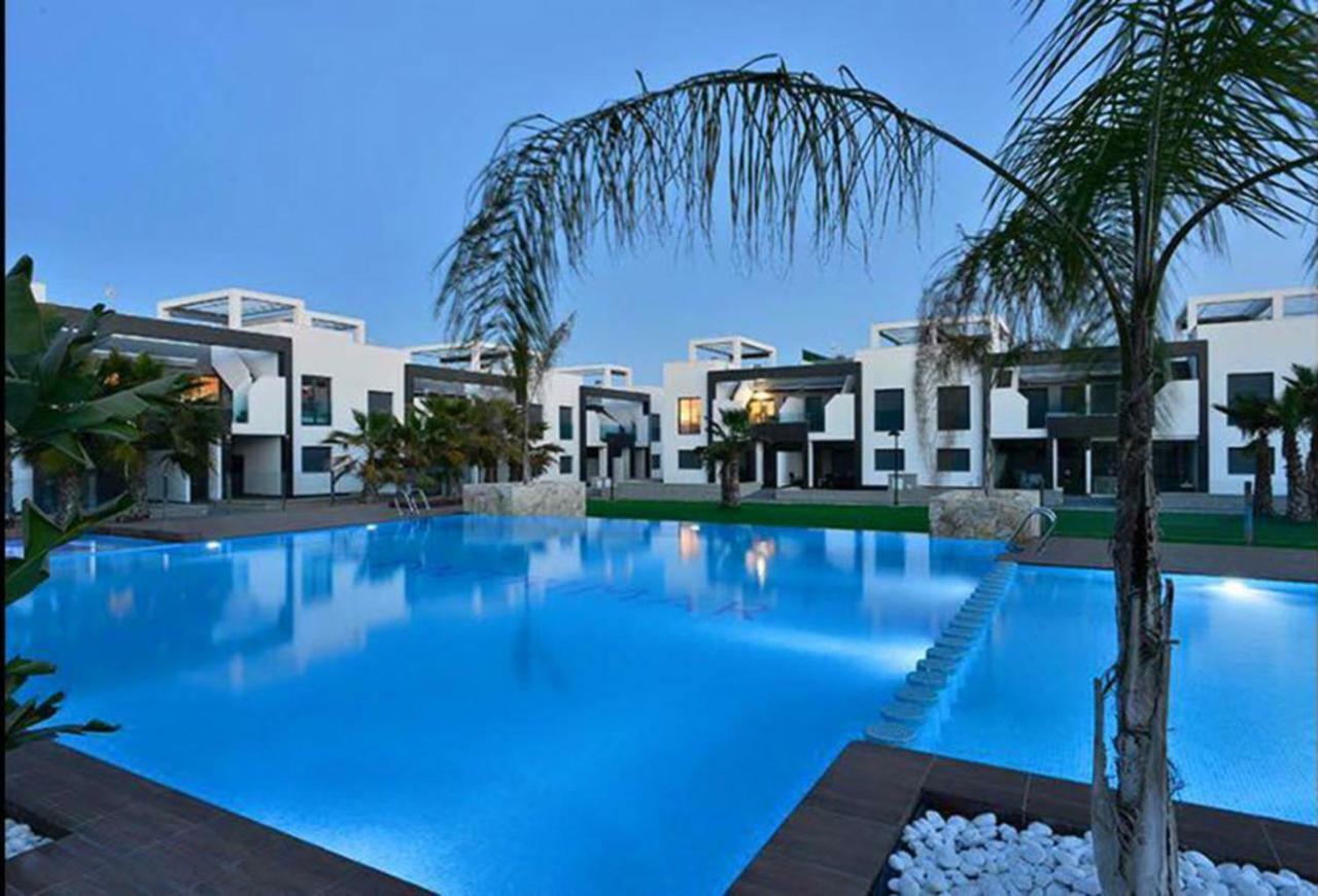 Apartment Oasisbeach La Zenia Orihuela Exterior photo